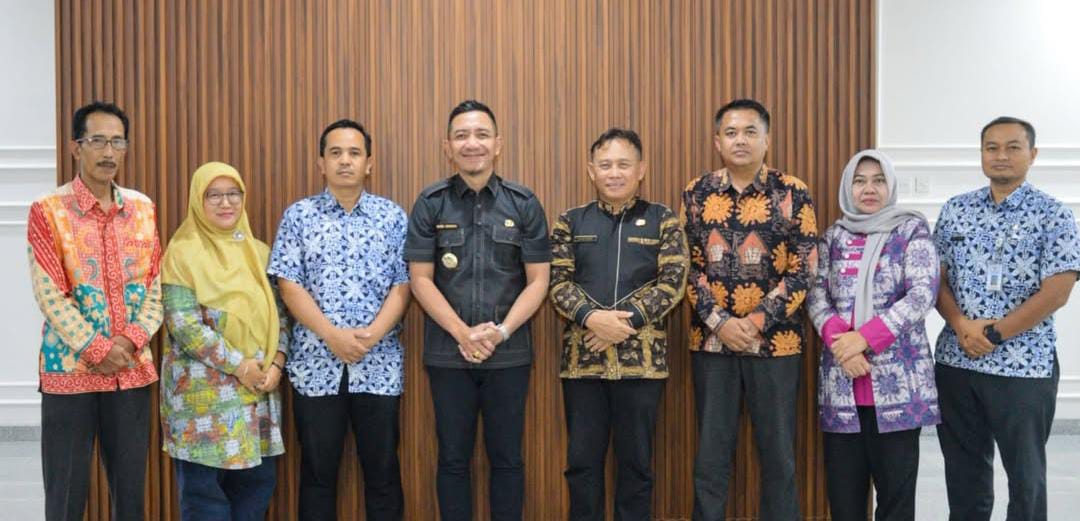 Bupati Hasbi Pimpin Wawancara Calon Pimpinan BUMD Lebak